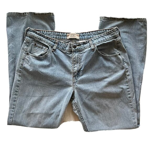 Levi’s Stretch Low Rise* Bootcut Light Wash 5-Pocket Jeans-16 Medium - Picture 1 of 12